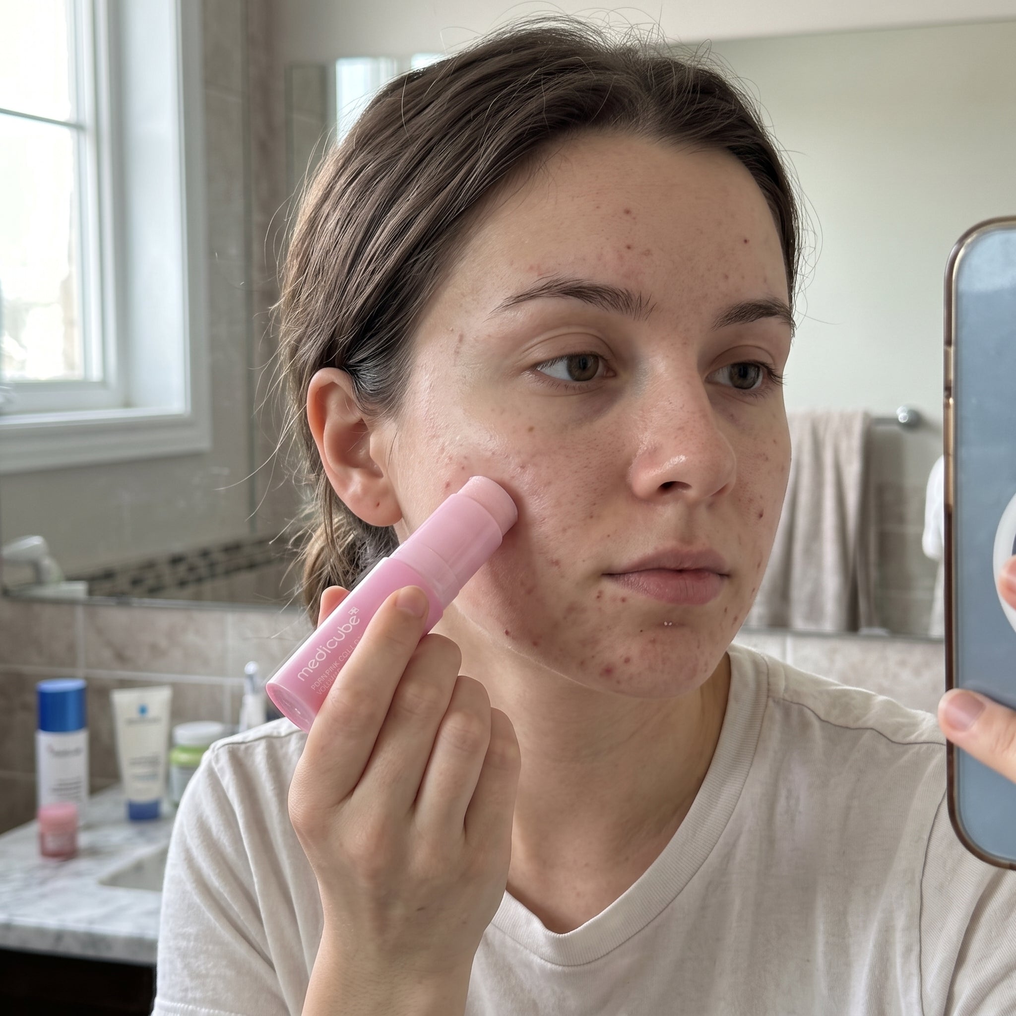 files/Woman_applying_facial_balm_2K_202609090341.jpg